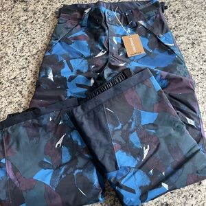 Patagonia boys insulated snow play snowpants size 10 medium NWT
